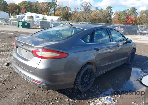2013 Ford Fusion Se z USA, uszkodzony, nr VIN 3FA6P0H7XDR319053